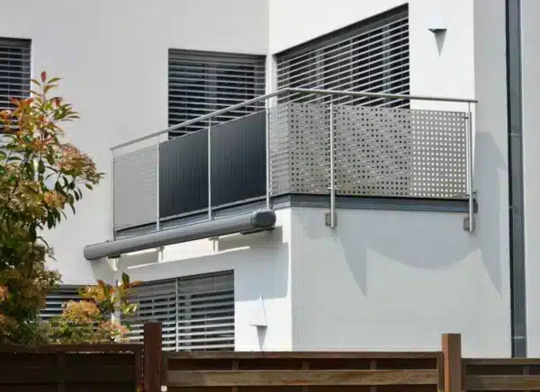 PANELES SOLARES CON INVERSOR DE QUITA Y PON 400W MAS BATERIA 1KWH - Imagen 2